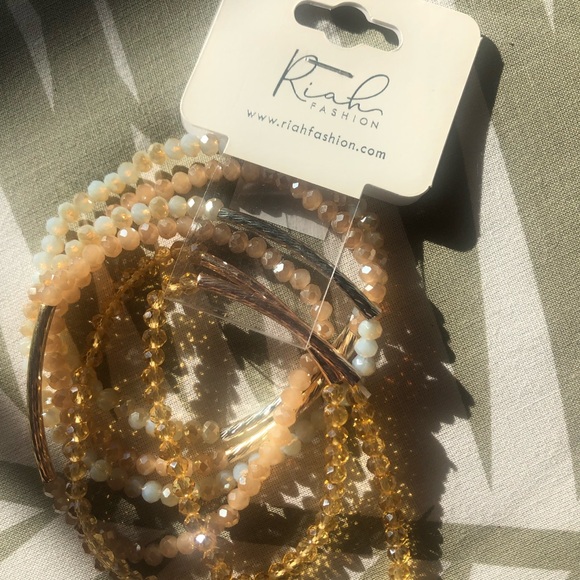 Sparkle Beads of gold and cream - Picture 2 of 2